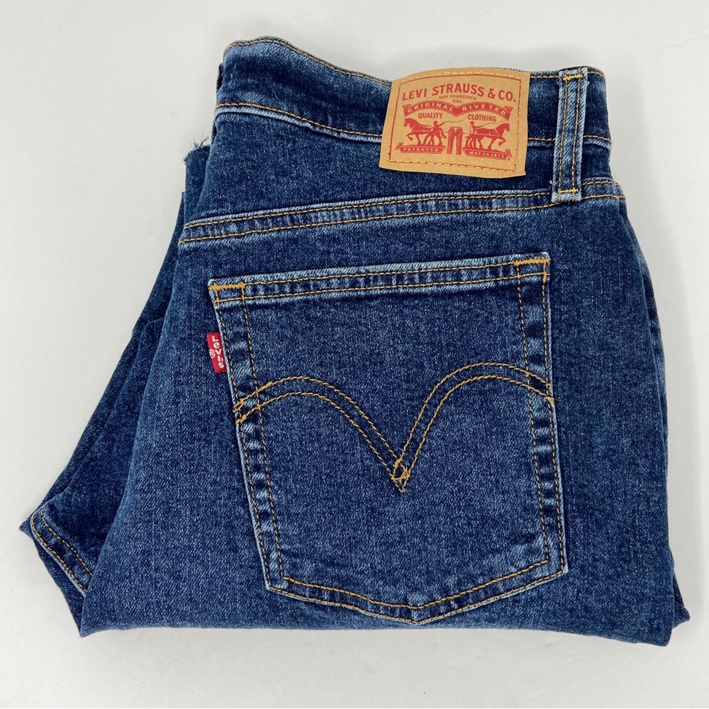 LEVI'S Wedgie Straight Jeans - Medium Destructed - 32 - Picture 1 of 10